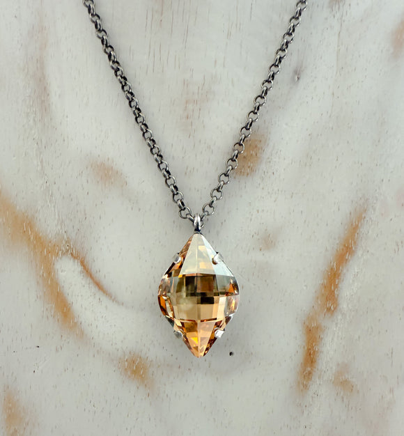 Golden Shadow Plump Lemon Drop