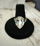 Pear in Yellow Gold