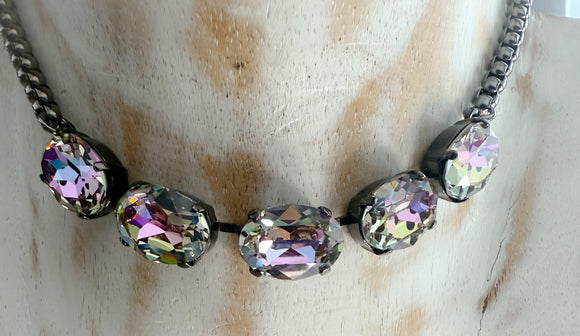 Oval Elegance