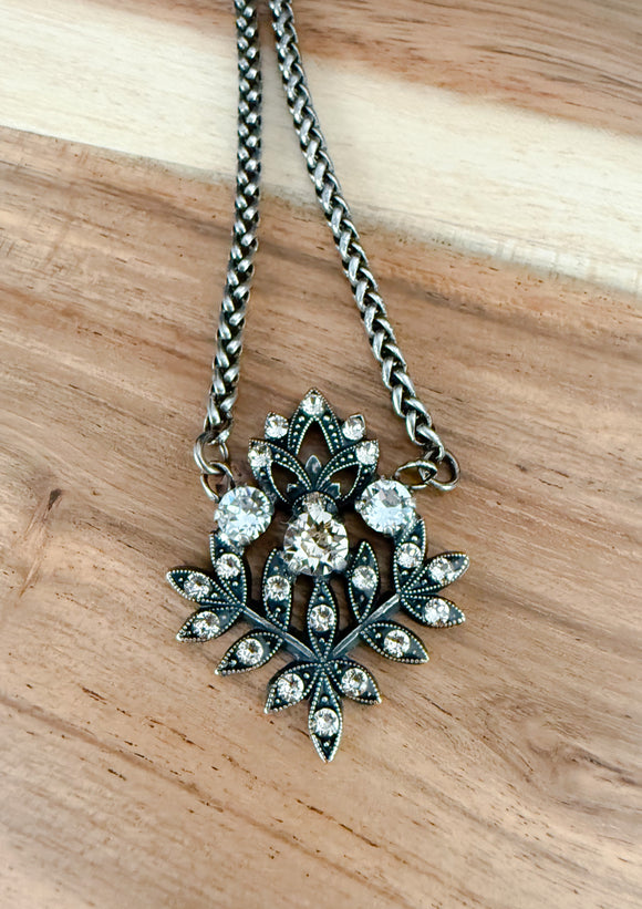 Silk Lotus Drop