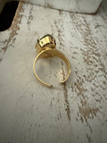Pear in Yellow Gold